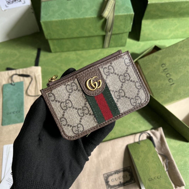 G*u*i wallets & purse